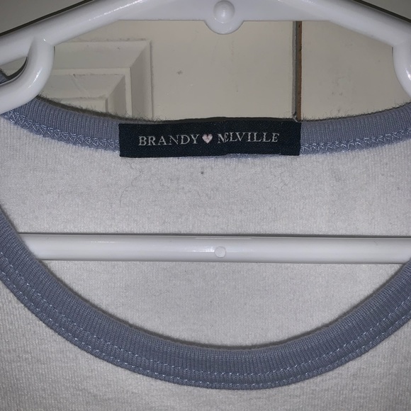 BRANDY MELVILLE TOP - Picture 3 of 3